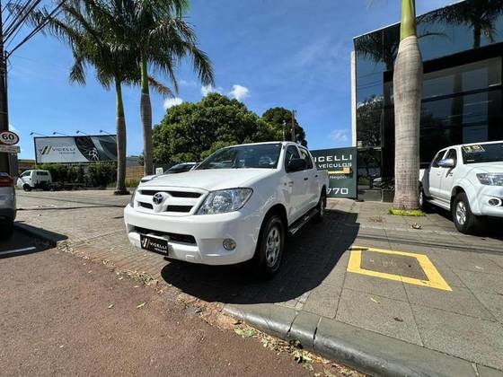 TOYOTA HILUX 2.5 STD 4X2 CD 16V TURBO DIESEL 4P MANUAL TOYOTA HILUX 2.5 STD 4X2 CD 16V TURBO DIESEL 4P MANUAL